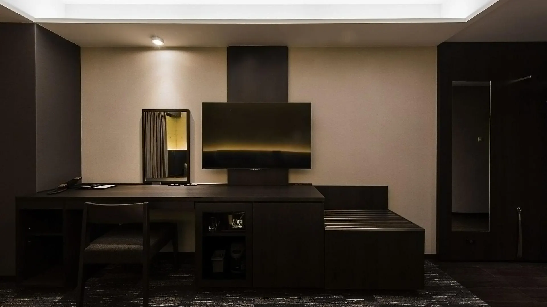 Kkr Hotel Osaka Japan