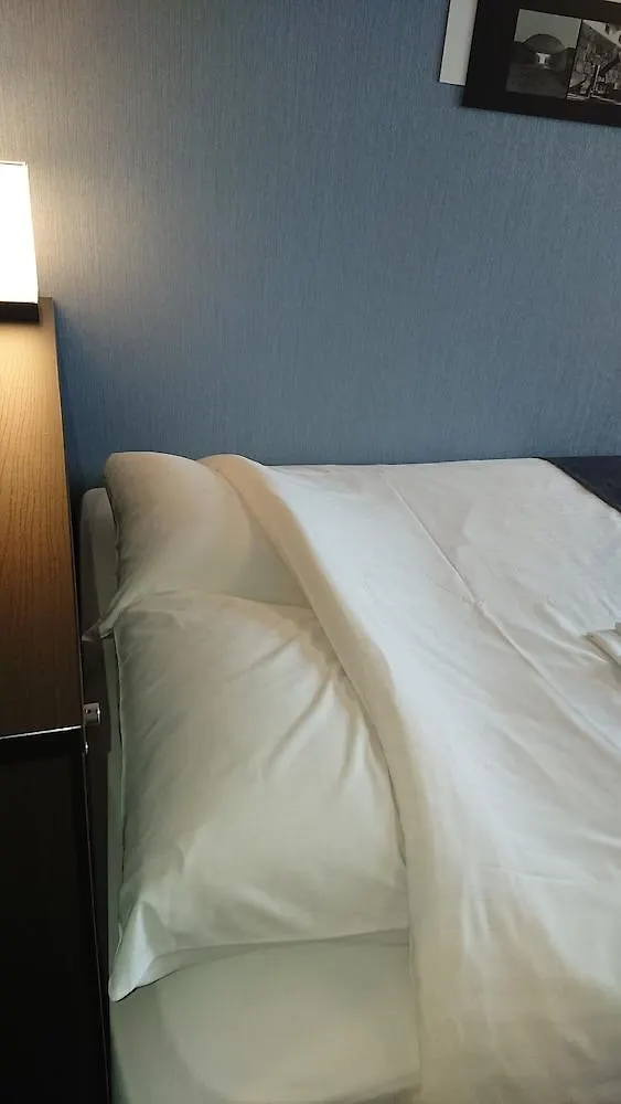 Kkr Hotel Osaka 4*,
