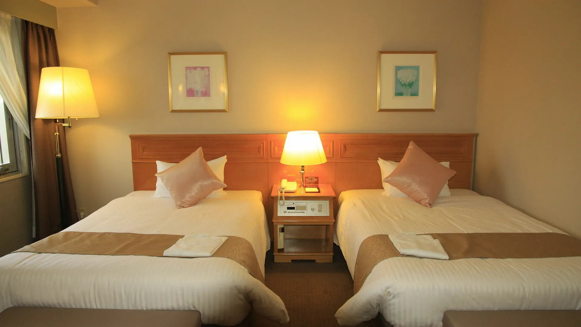 Kkr Hotel Osaka